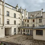Veeve - Contemporary In La Chapelle